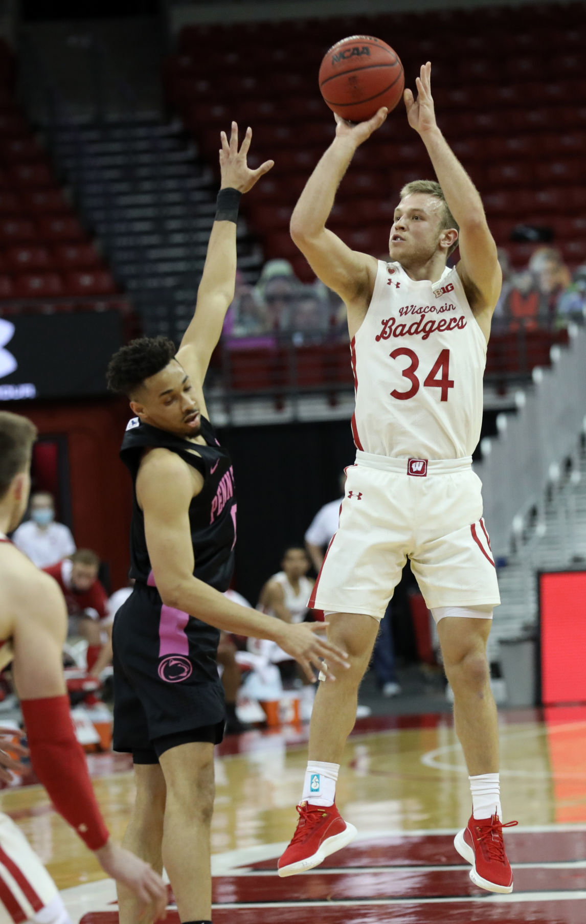 UW 72, Penn State 56